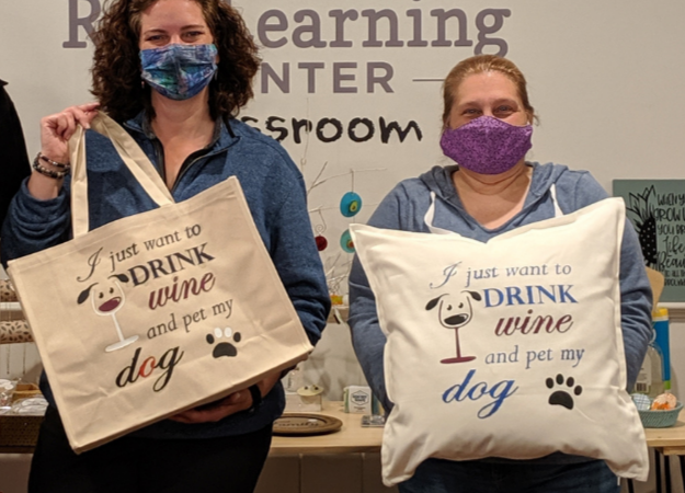 I want to drink wine and pet my dog