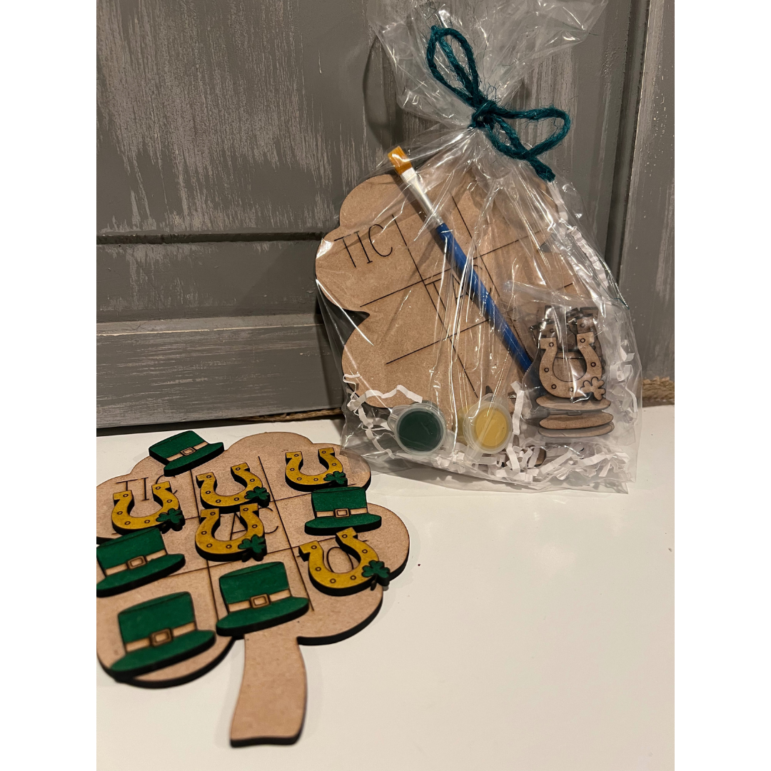 Shamrock Tic Tac Toe Kit
